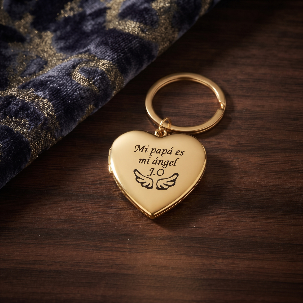Llavero De Relicario De Corazón Dorado