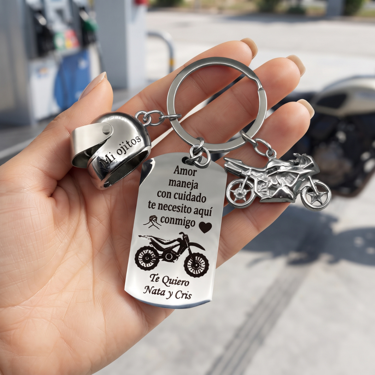 Llavero De Placa Militar Con Dije De Casco Y Dije De Moto